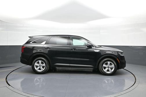 Ebony Black 2023 Kia Sorento LX