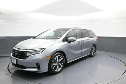 Lunar Silver Metallic 2023 Honda Odyssey Touring