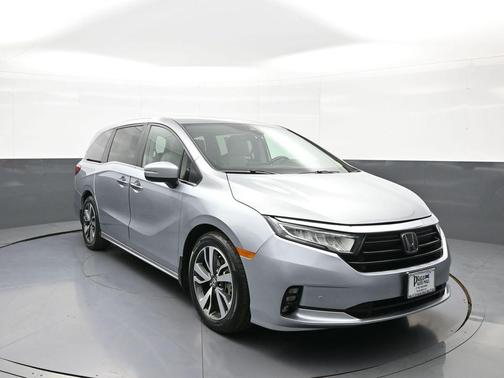 Lunar Silver Metallic 2023 Honda Odyssey Touring