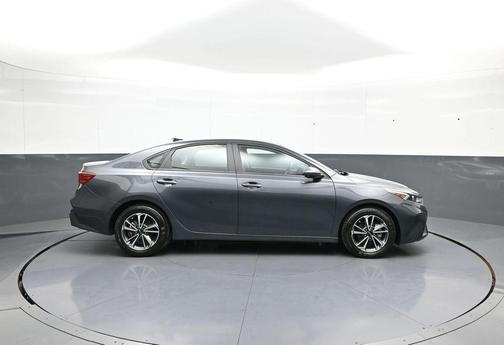Gravity Gray 2024 Kia Forte LXS