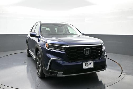 2023 Honda Pilot Touring 8-Passenger