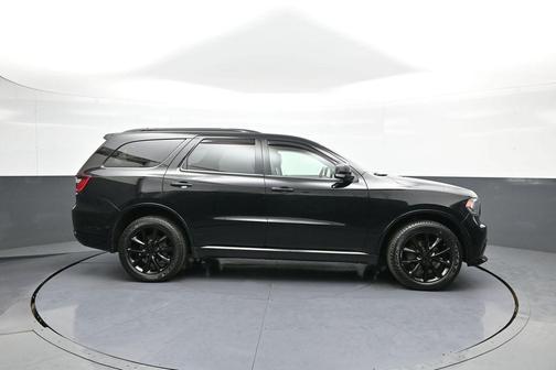 DB Black Crystal Clearcoat 2017 Dodge Durango GT