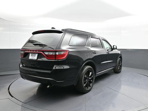 DB Black Crystal Clearcoat 2017 Dodge Durango GT