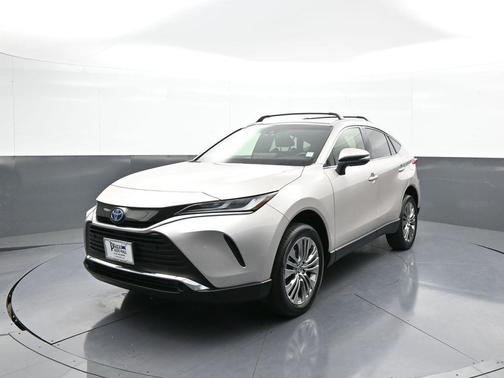 2022 Toyota Venza XLE
