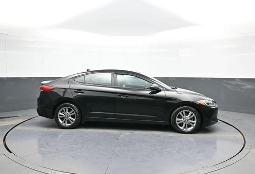 Black Diamond 2018 Hyundai ELANTRA SEL
