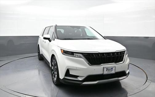 2024 Kia Carnival EX