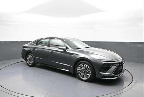 Portofino Gray 2026 Hyundai SONATA Hybrid SE