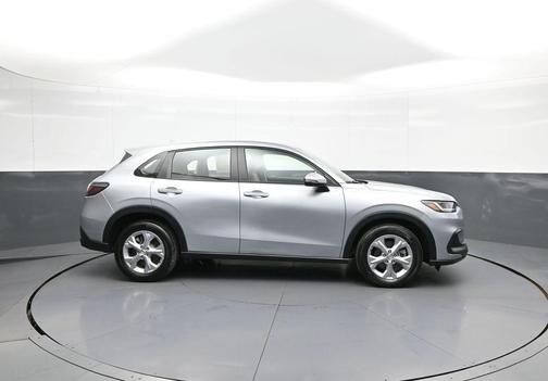 Lunar Silver Metallic 2024 Honda HR-V LX