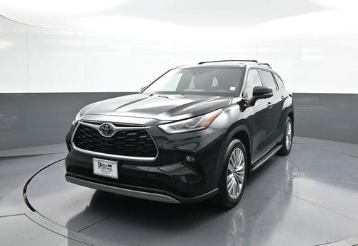 2025 Toyota Highlander Platinum