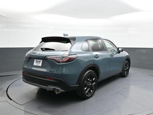 Nordic Forest Pearl 2024 Honda HR-V Sport