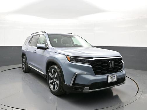 Modern Steel Metallic 2023 Honda Pilot AWD Elite