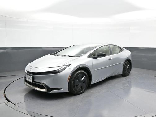 2024 Toyota Prius Prime SE
