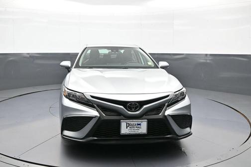 Celestial Silver Metallic 2023 Toyota Camry SE