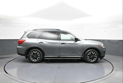 Gun Metallic 2020 Nissan Pathfinder SV 4WD