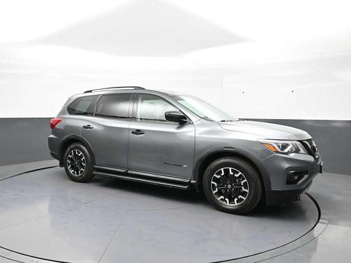 Gun Metallic 2020 Nissan Pathfinder SV 4WD