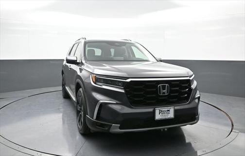 2023 Honda Pilot Touring 8-Passenger