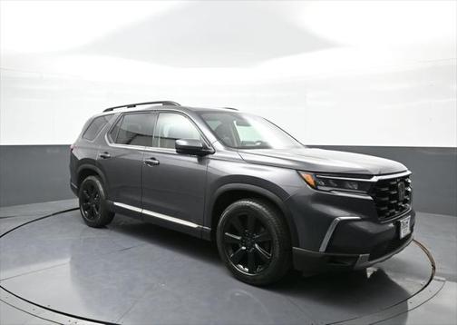 2023 Honda Pilot Touring 8-Passenger