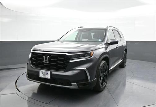 2023 Honda Pilot Touring 8-Passenger