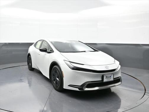 2025 Toyota Prius L