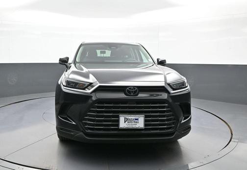 Midnight Black Metallic 2025 Toyota Grand Highlander XLE