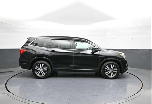 BLACK 2017 Honda Pilot EX-L