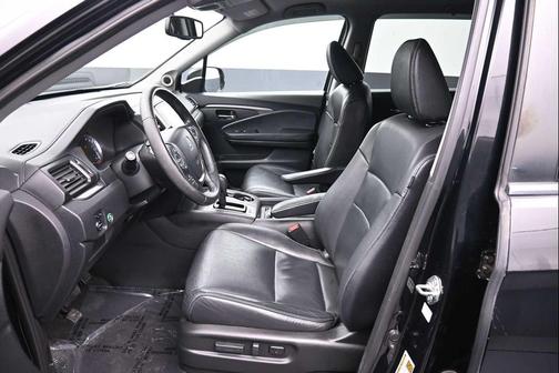 BLACK 2017 Honda Pilot EX-L
