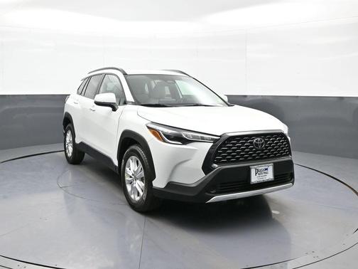 Wind Chill Pearl 2024 Toyota Corolla Cross LE