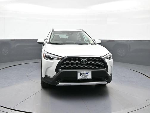 Wind Chill Pearl 2024 Toyota Corolla Cross LE
