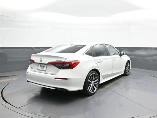 2022 Honda Civic Touring