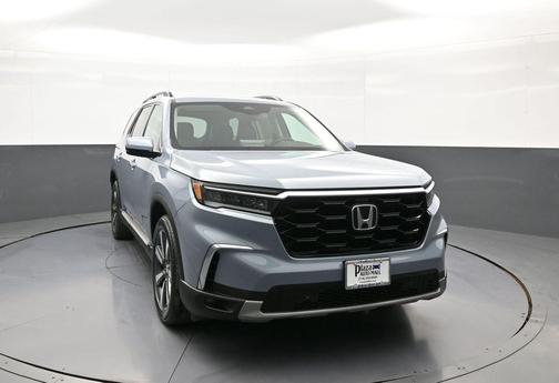 2023 Honda Pilot Touring 8-Passenger