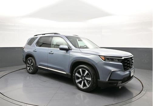 2023 Honda Pilot Touring 8-Passenger