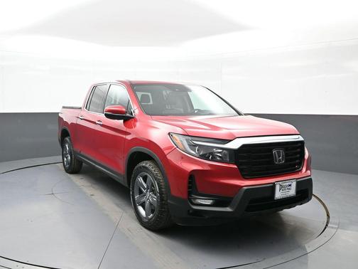 Radiant Red Metallic II 2023 Honda Ridgeline RTL-E