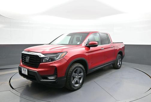 Radiant Red Metallic II 2023 Honda Ridgeline RTL-E