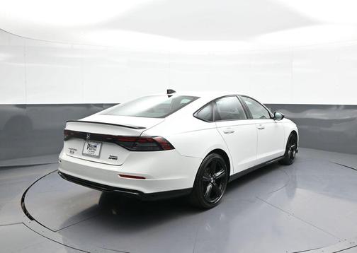 Platinum White Pearl 2023 Honda Accord Hybrid Sport-L