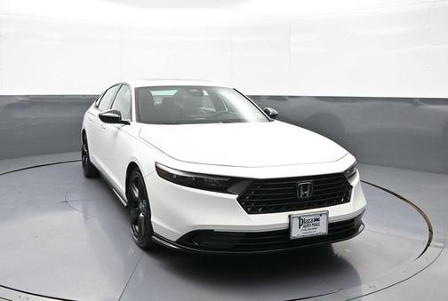 Platinum White Pearl 2023 Honda Accord Hybrid Sport-L
