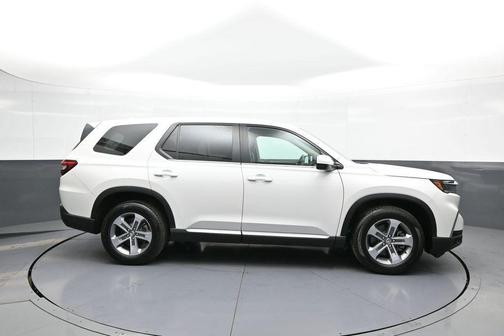 2023 Honda Pilot AWD EX-L 7 Passenger