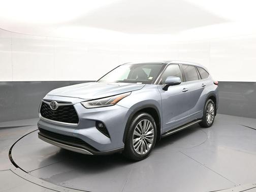 Moon Dust 2020 Toyota Highlander Platinum