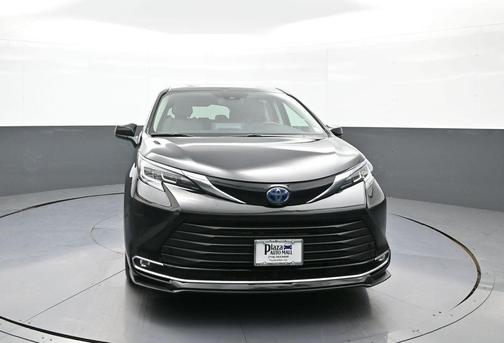 2022 Toyota Sienna XLE