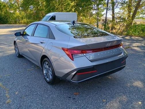 2025 Hyundai ELANTRA HEV Blue