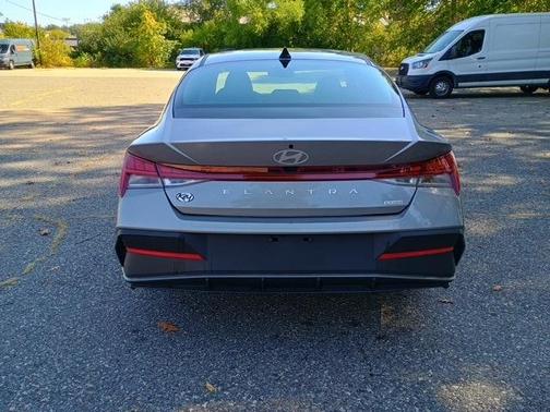2025 Hyundai ELANTRA HEV Blue