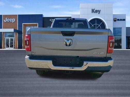 Billet Silver Metallic Clearcoat 2024 RAM 2500 Tradesman