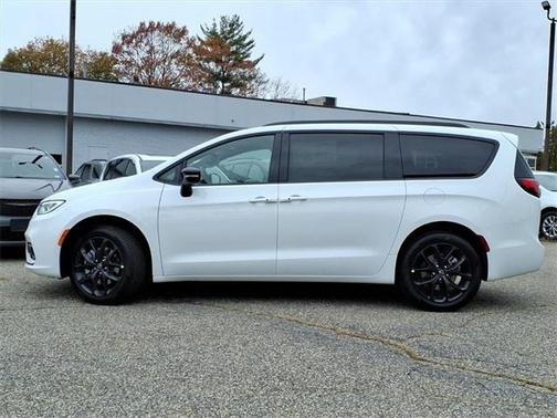 2026 Chrysler Pacifica Limited