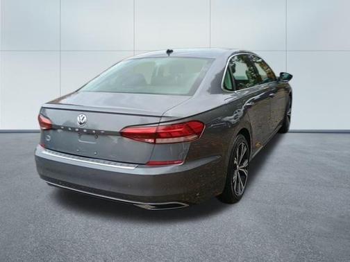 2021 Volkswagen Passat 2.0T SE