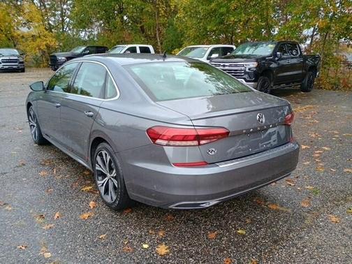 2021 Volkswagen Passat 2.0T SE
