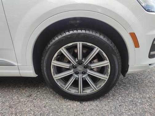 2017 Audi Q7 3.0T Premium Plus