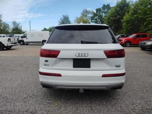 2017 Audi Q7 3.0T Premium Plus