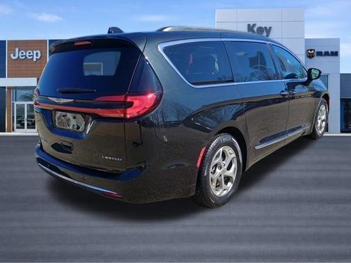 2023 Chrysler Pacifica Limited