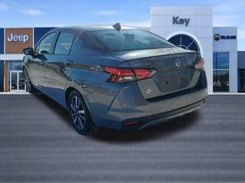 2021 Nissan Versa 1.6 SV