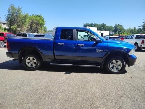 2016 RAM 1500 SLT