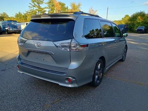 2015 Toyota Sienna SE